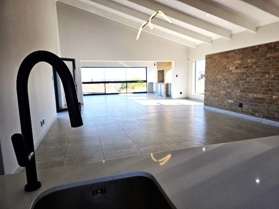 3 Bedroom Property for Sale in Dana Bay Western Cape